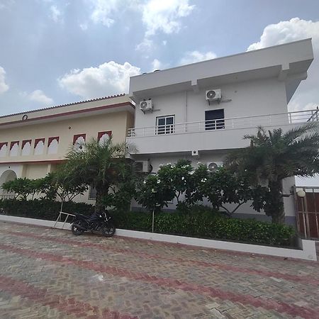 Sangam Hotel Chirawa Exterior photo